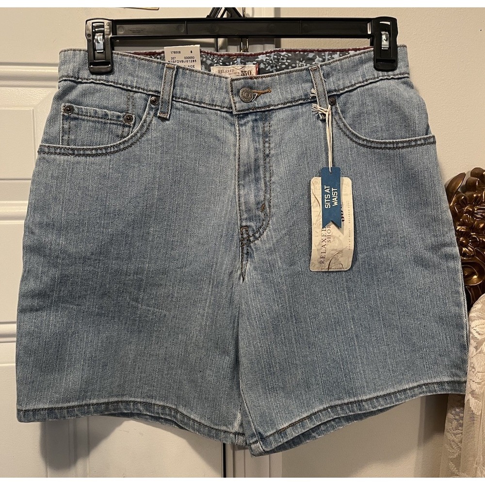 VTG Y2K Levi's 550 Relaxed Fit Denim Shorts High Rise Mom Light Wash 8 NWT 2007